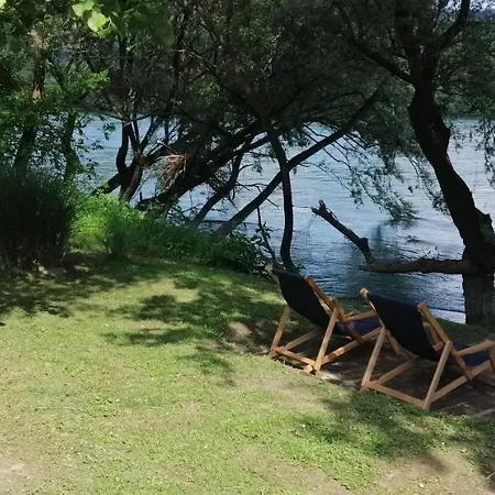 Vikendica Pavle * Vrhpolje